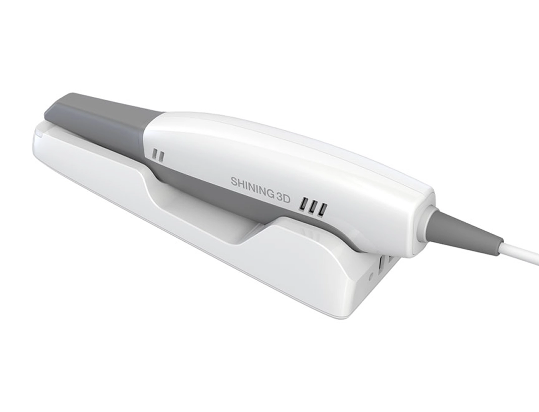 口腔内スキャナー