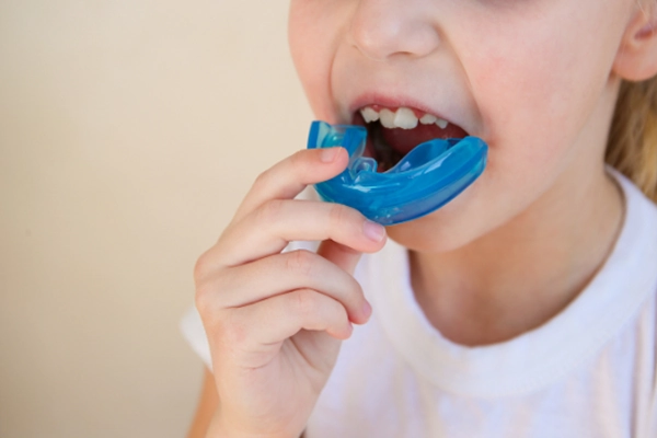 成長期にやさしく使えるマウスピース矯正