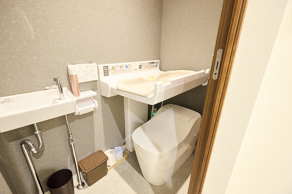 おむつ替えスペースを完備