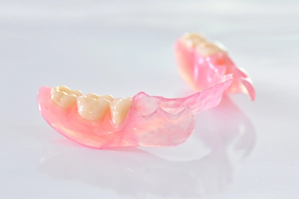 入れ歯の製作・修理・調整